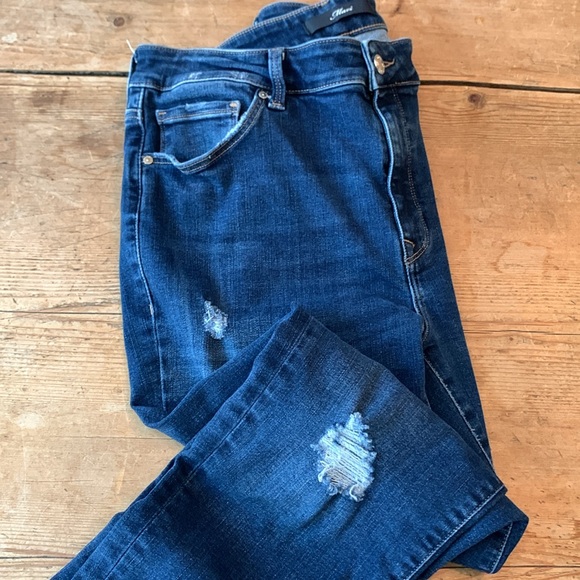 Mavi “Tess” high-rise skinny jeans in medium indigo wash - Picture 4 of 7